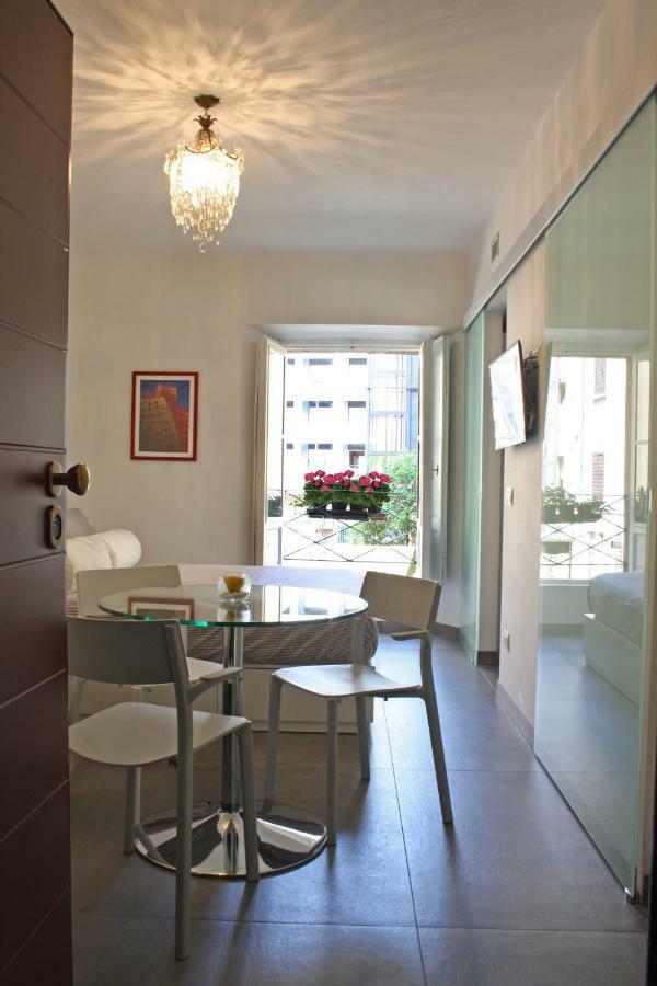 La Marina Di Milano Villa Bagian luar foto